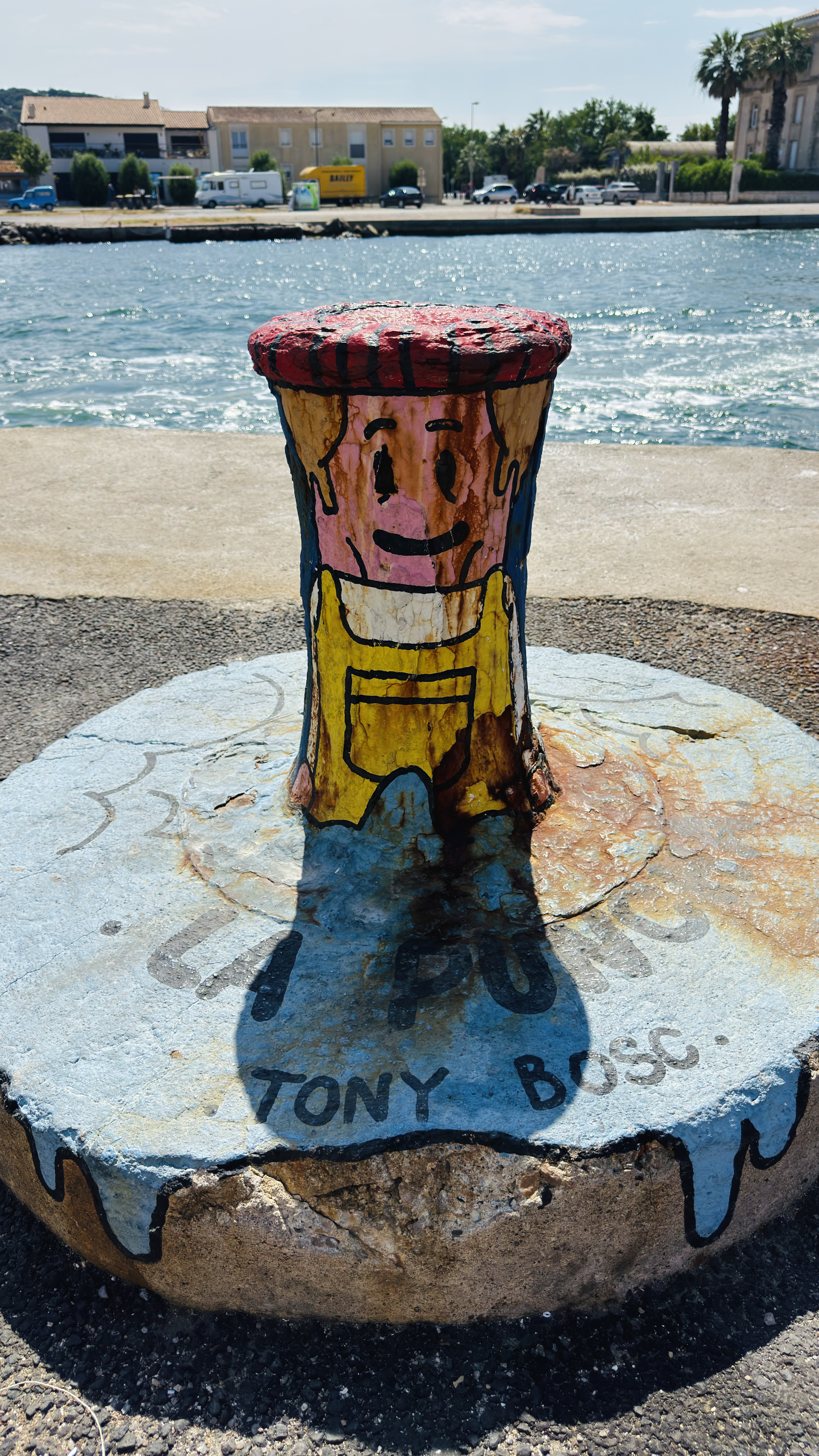 I thought it was a great piece of street art, located on the port of La Pointe Courte, in Sète, France.